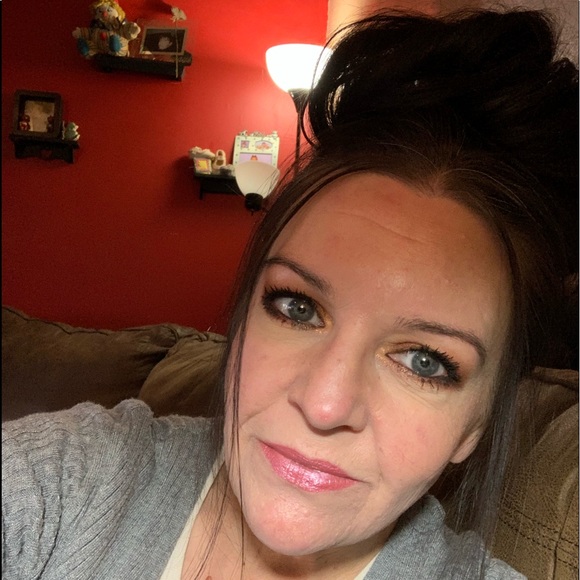 Meet your Posher, Jace - Picture 4 of 5